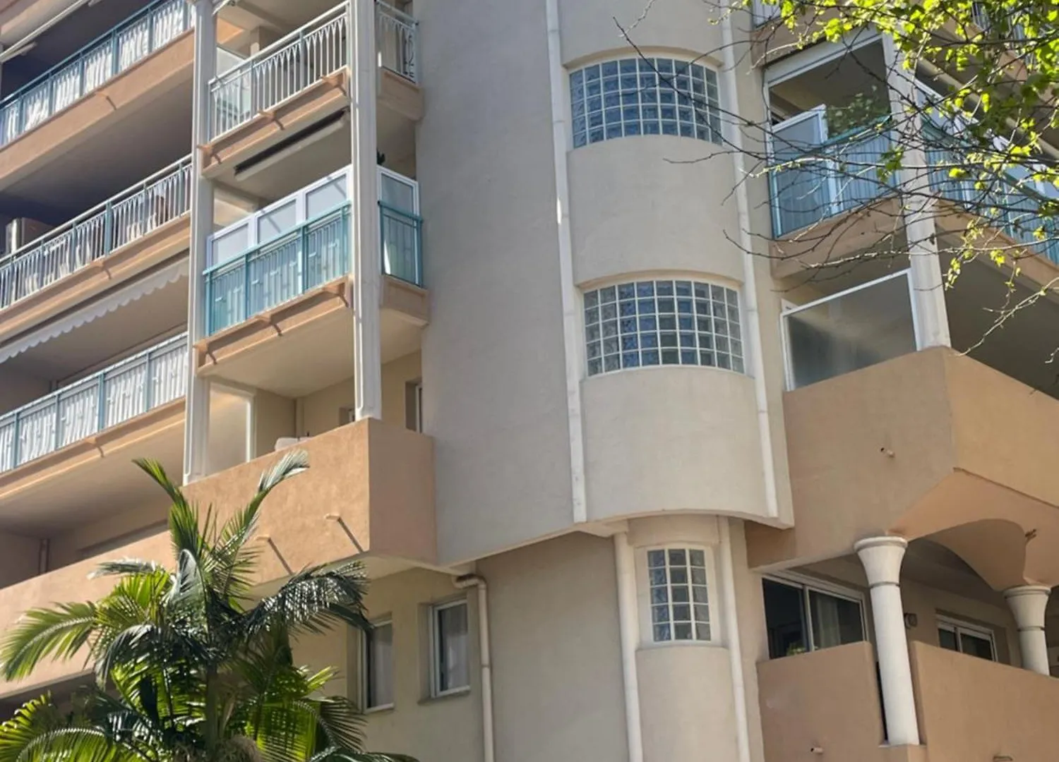 מנטון L'Altezza Joli T2, Proche Plage, Terrasse, Parking 0*,  צרפת